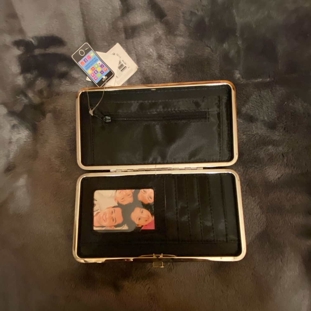 Wallet - Picture 2 of 2